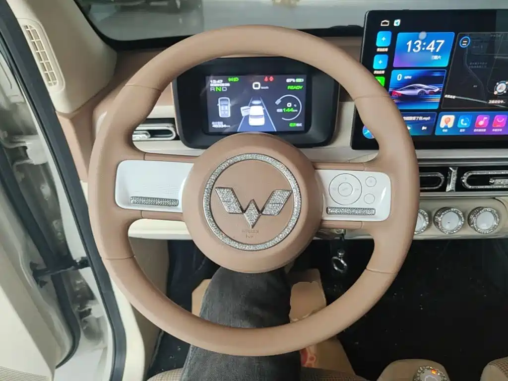 Wuling MINIEV — миниатюра 11