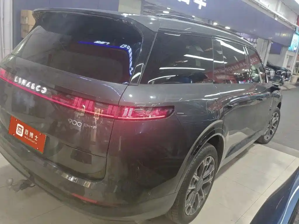 Lynk & Co 900 — миниатюра 3
