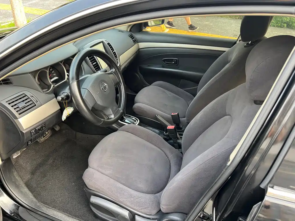 Nissan Sylphy — миниатюра 5