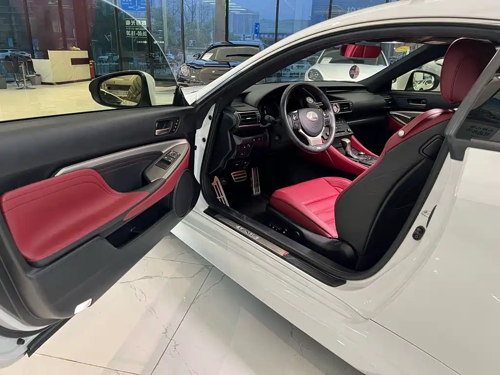 Lexus RC — миниатюра 4