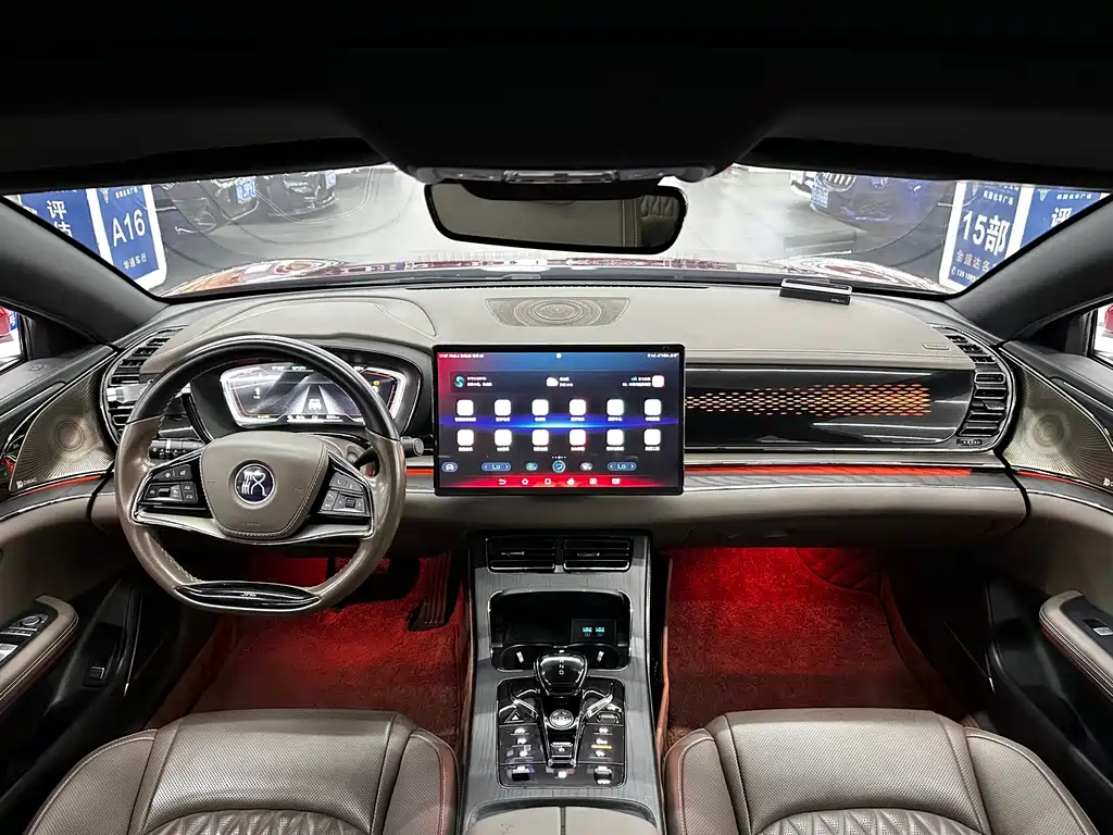 BYD Han — миниатюра 17
