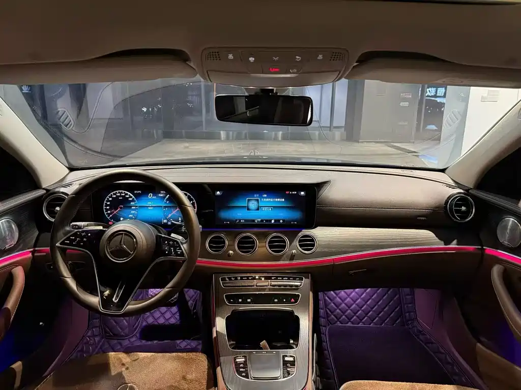Mercedes-Benz E-Class — миниатюра 5