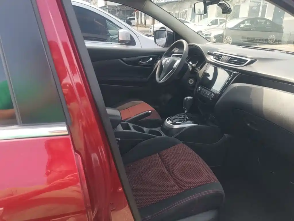 Nissan Qashqai — миниатюра 25