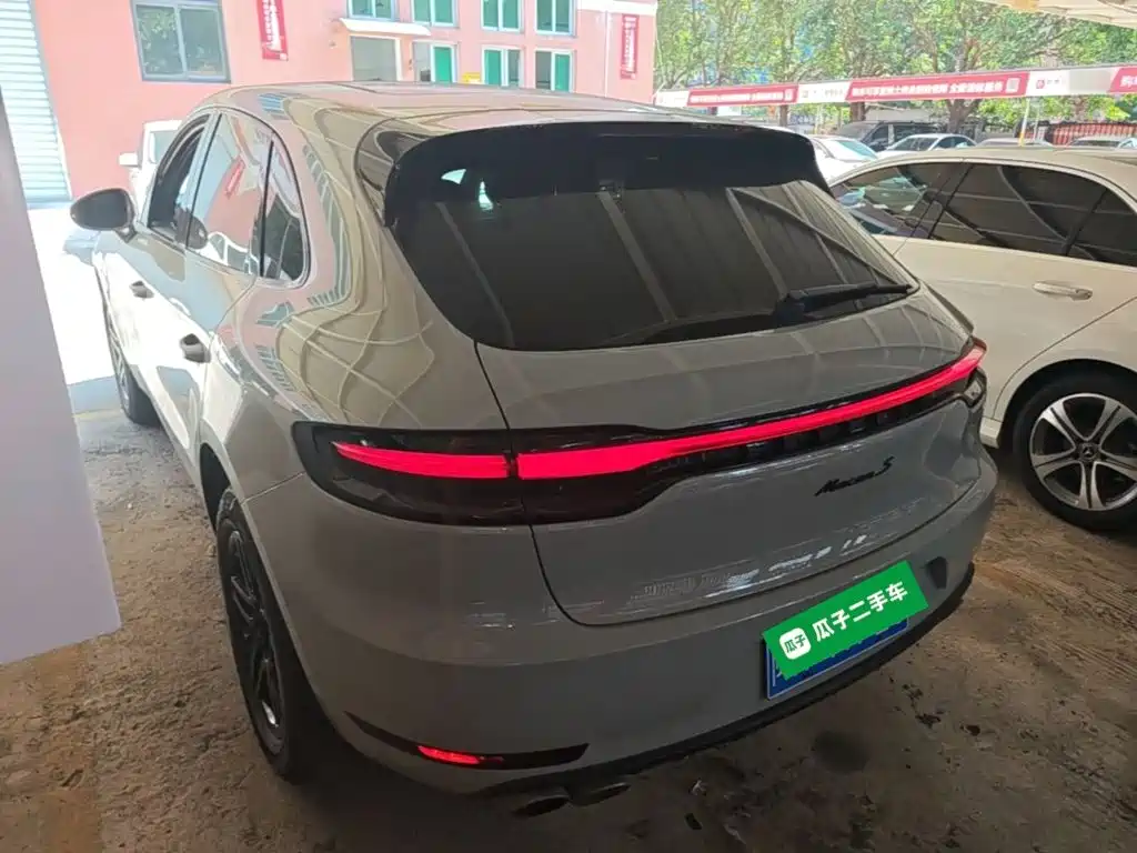 Porsche Macan — миниатюра 5