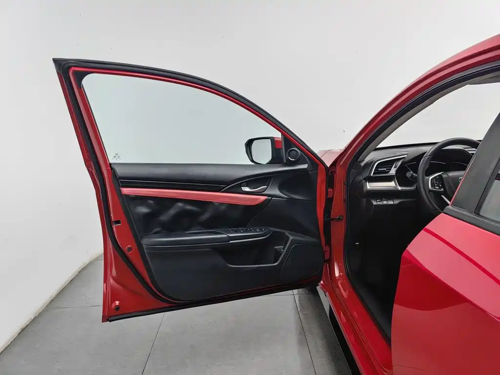 Honda Civic — миниатюра 8