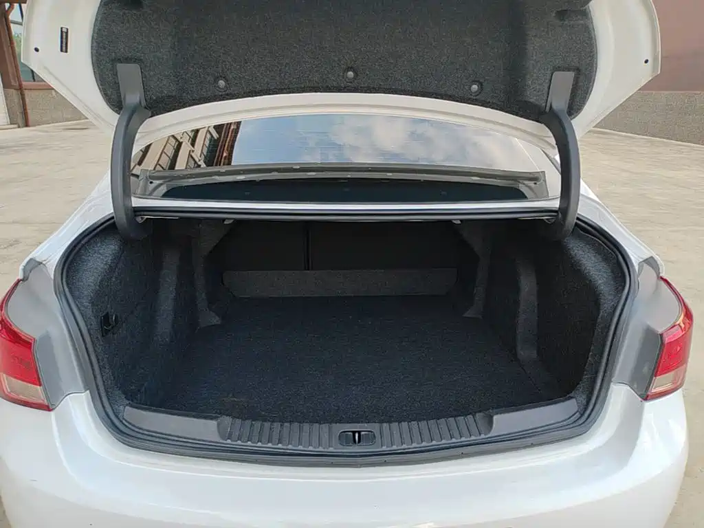 Buick Verano — миниатюра 19
