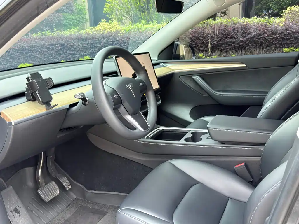 Tesla Model Y — фотографии объявления, Фото 12