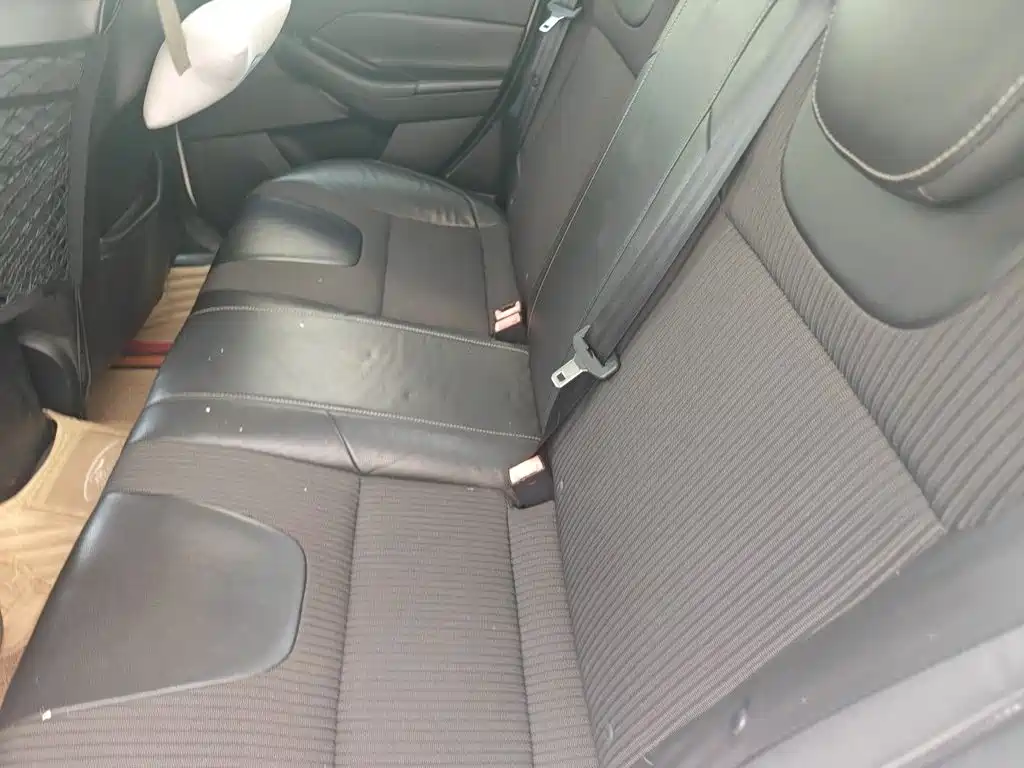 Ford Focus — миниатюра 18