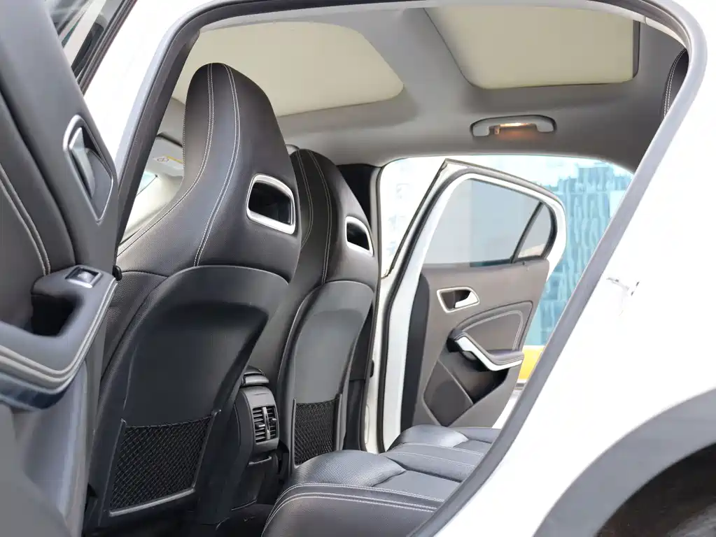 Mercedes-Benz GLA — миниатюра 13
