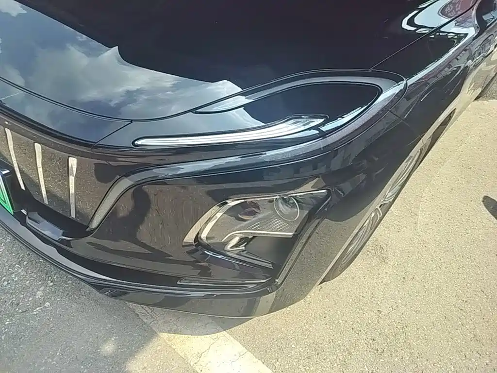 Hongqi Hongqi E-QM5 — миниатюра 24
