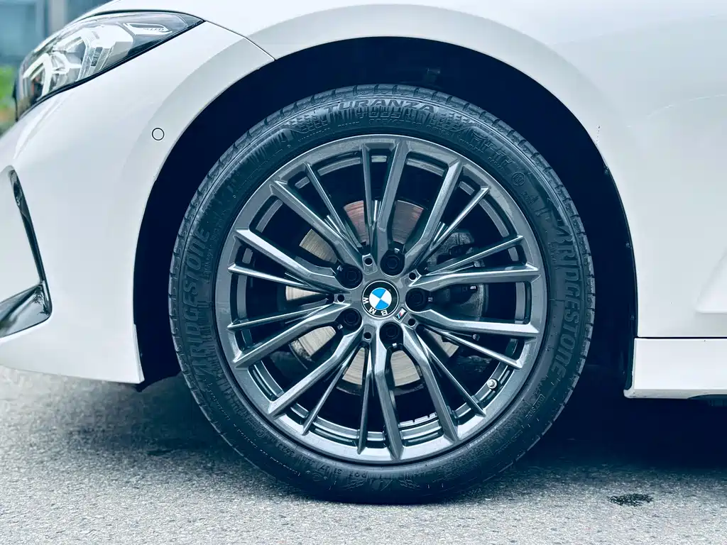 BMW 3 Series — миниатюра 13