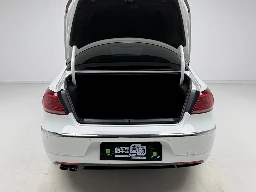 Volkswagen FAW - Passat CC CC 2018 1.8TSI Luxury