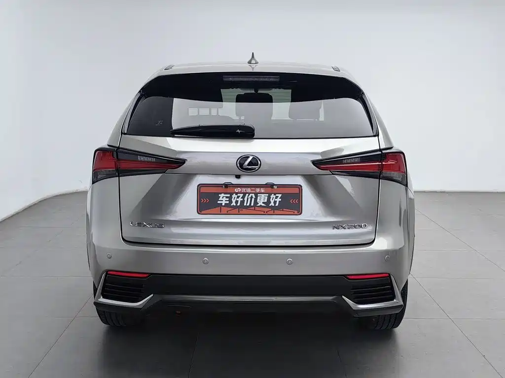 Lexus NX — миниатюра 4