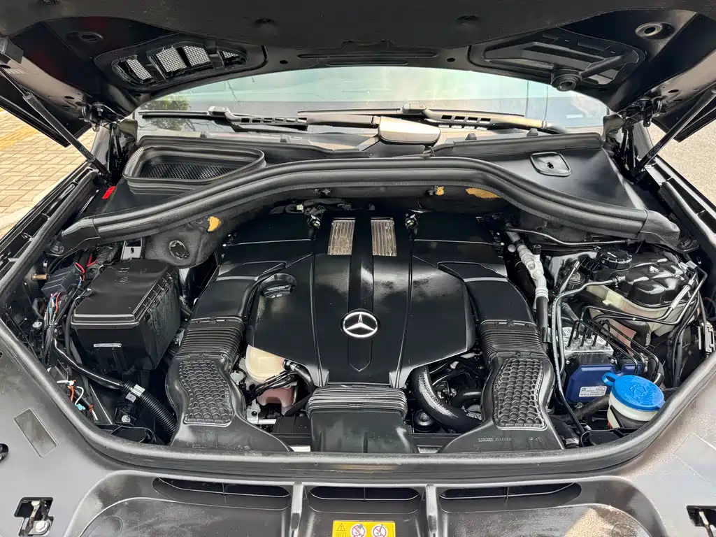 Mercedes-Benz GLE (Import) — миниатюра 23
