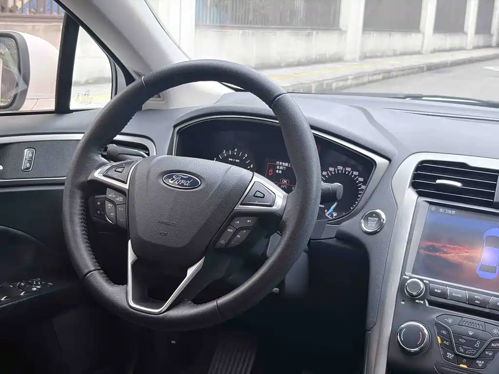 Ford Mondeo — миниатюра 21