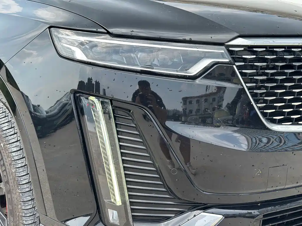 Cadillac XT6 — миниатюра 4