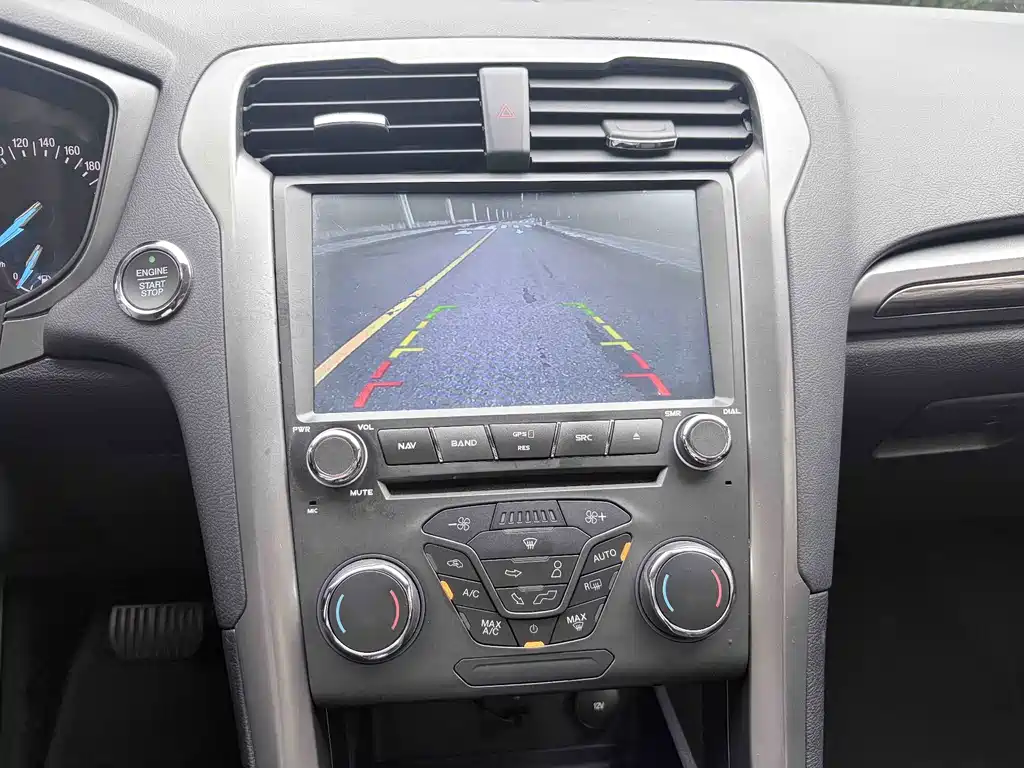 Ford Mondeo — миниатюра 26