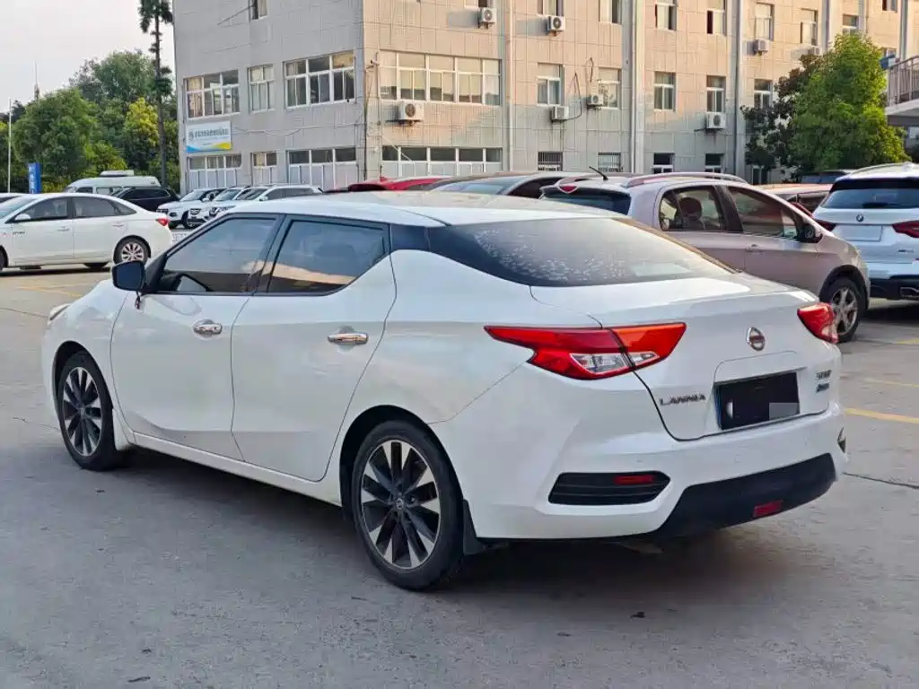 Nissan Bluebird — миниатюра 5