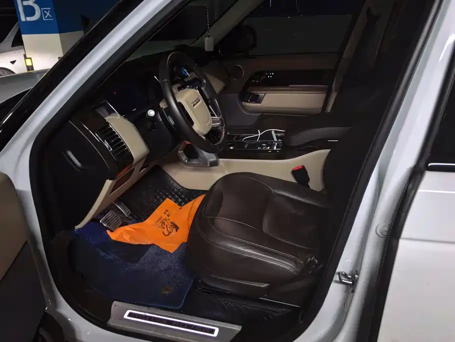 Land Rover Range Rover — миниатюра 9