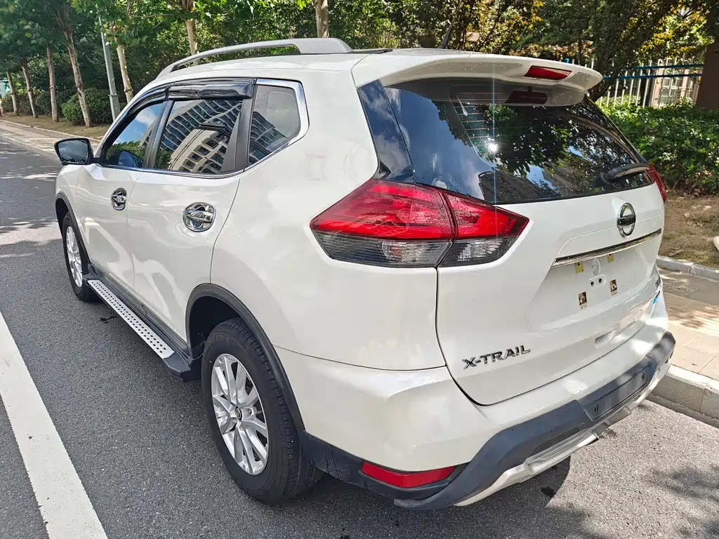 Nissan X-Trail — миниатюра 8