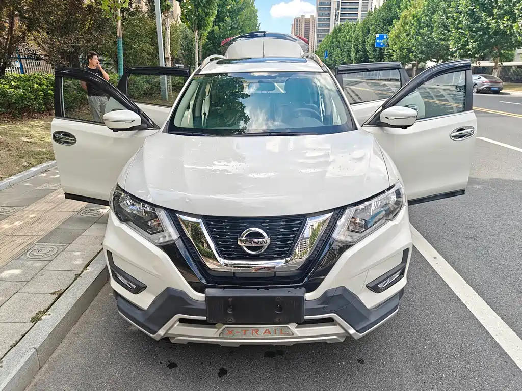 Nissan X-Trail — миниатюра 14