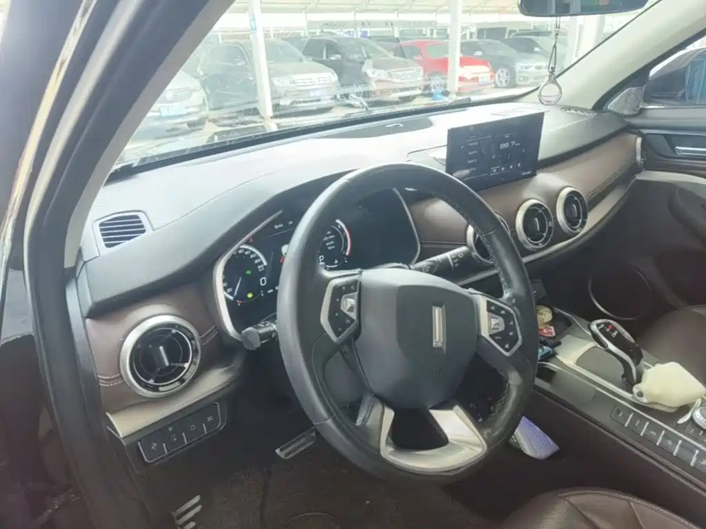 Wey Wey VV6 — миниатюра 10