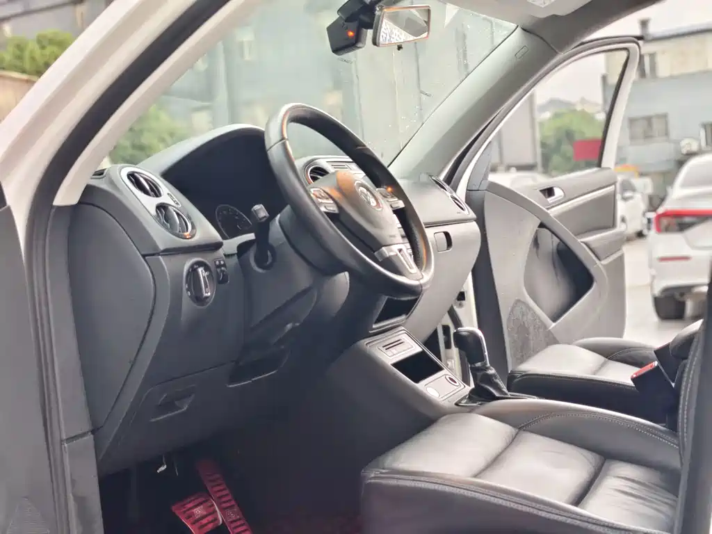 Volkswagen Tiguan — миниатюра 10