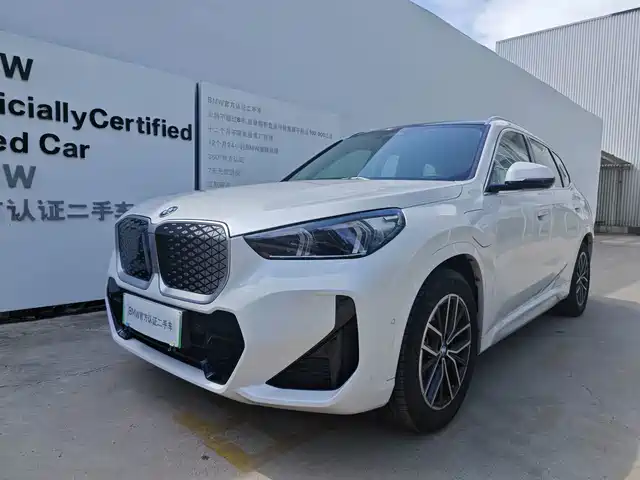 2026 BMW iX1