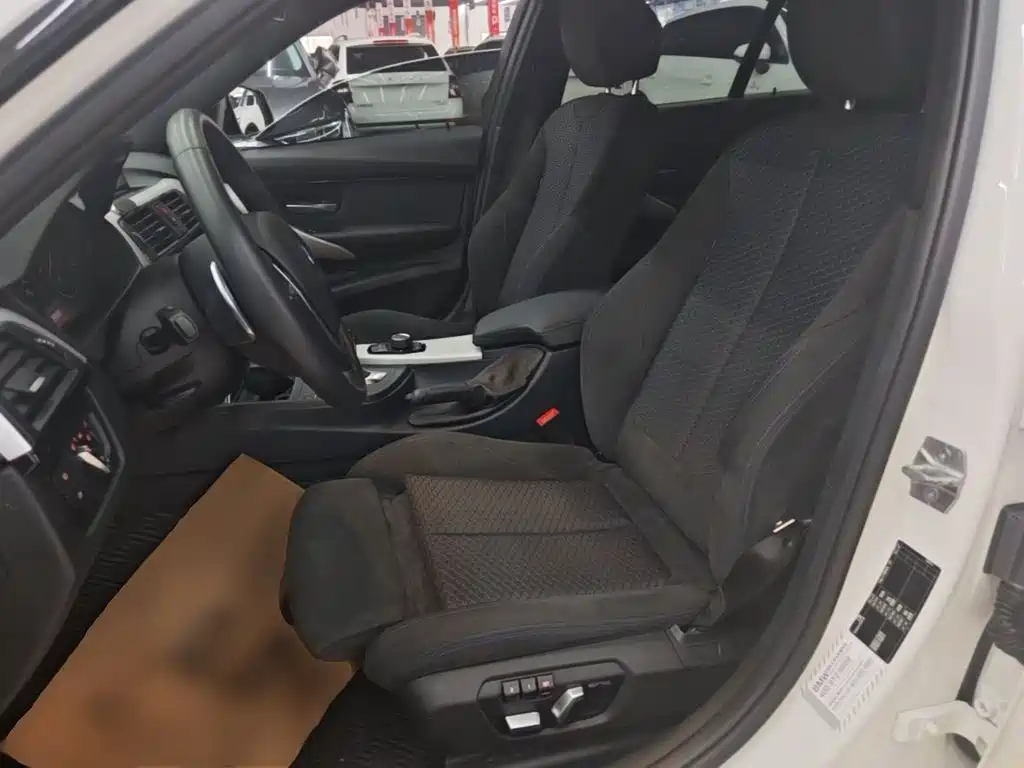 BMW 3 Series — миниатюра 15