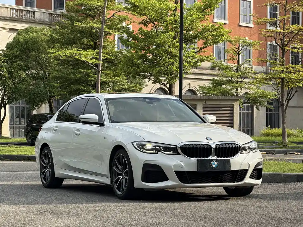 BMW 3 Series — миниатюра 3
