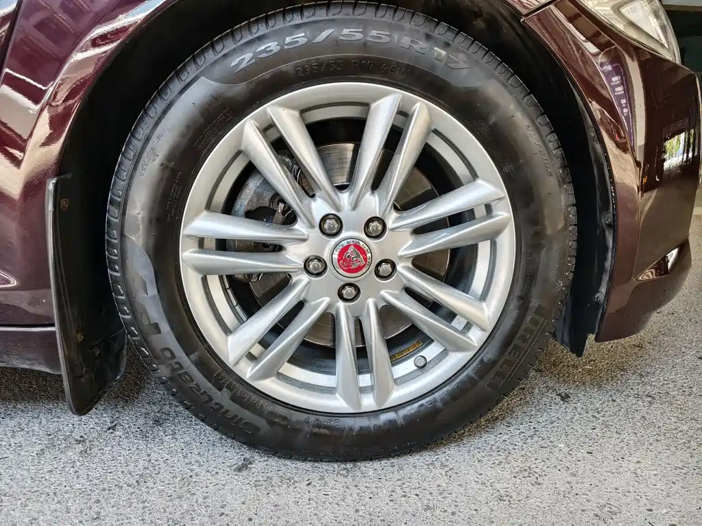 Jaguar XF — миниатюра 20