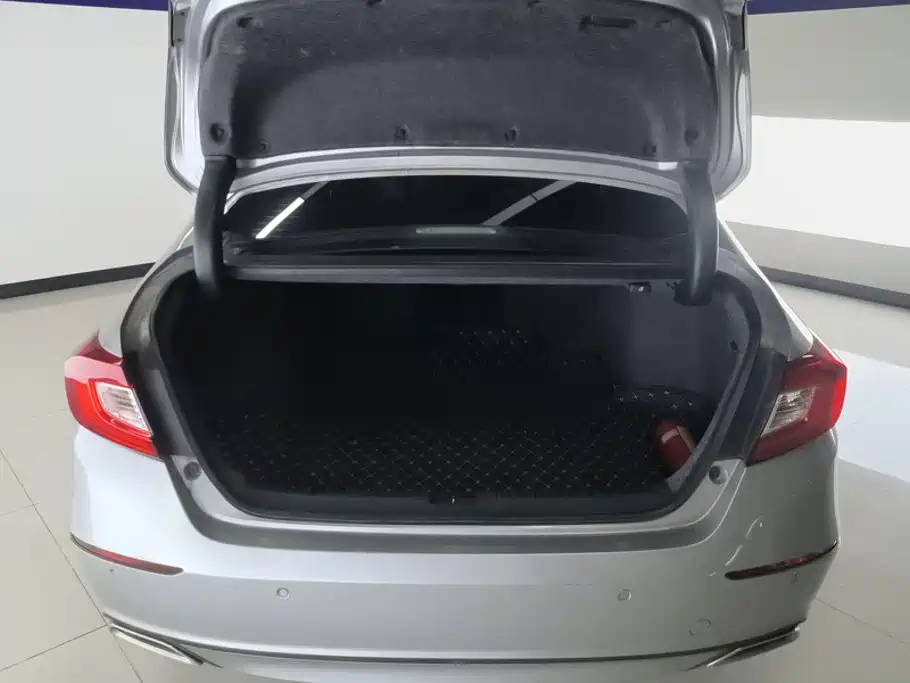 Honda Accord — миниатюра 4