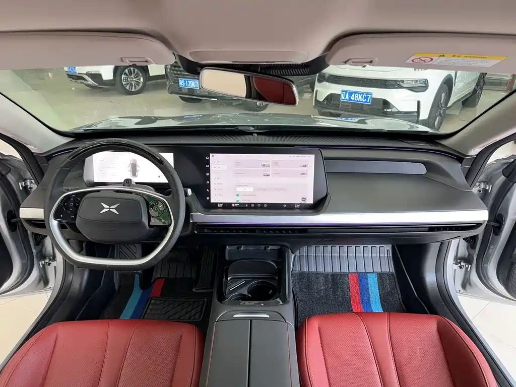 XPeng P7 — миниатюра 11