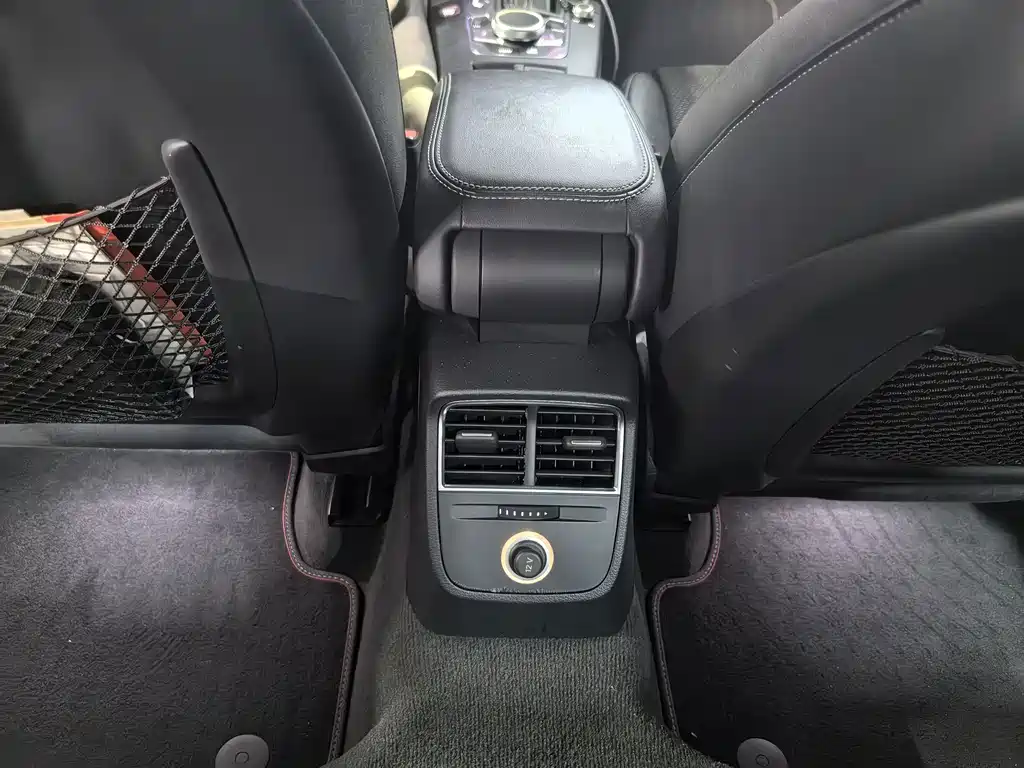 Audi S3 — миниатюра 12