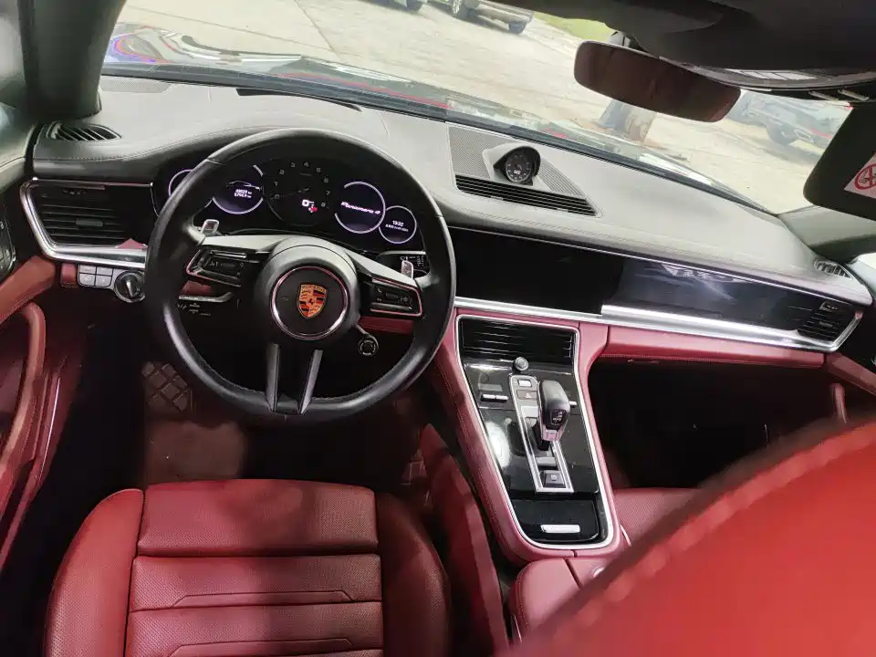 Porsche Panamera — миниатюра 3
