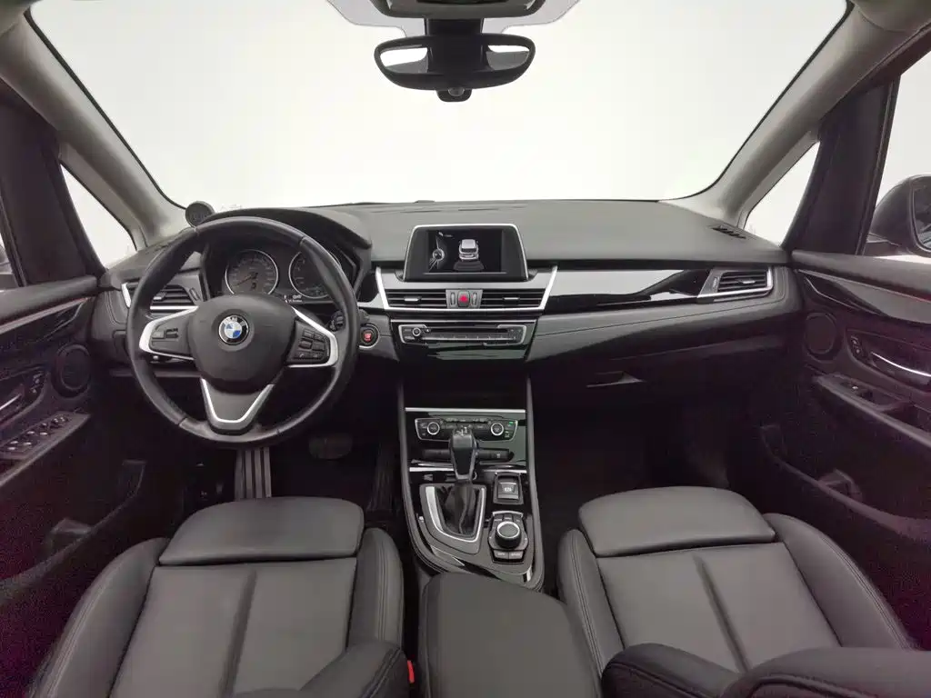 BMW 2 Series Active Tourer — миниатюра 5