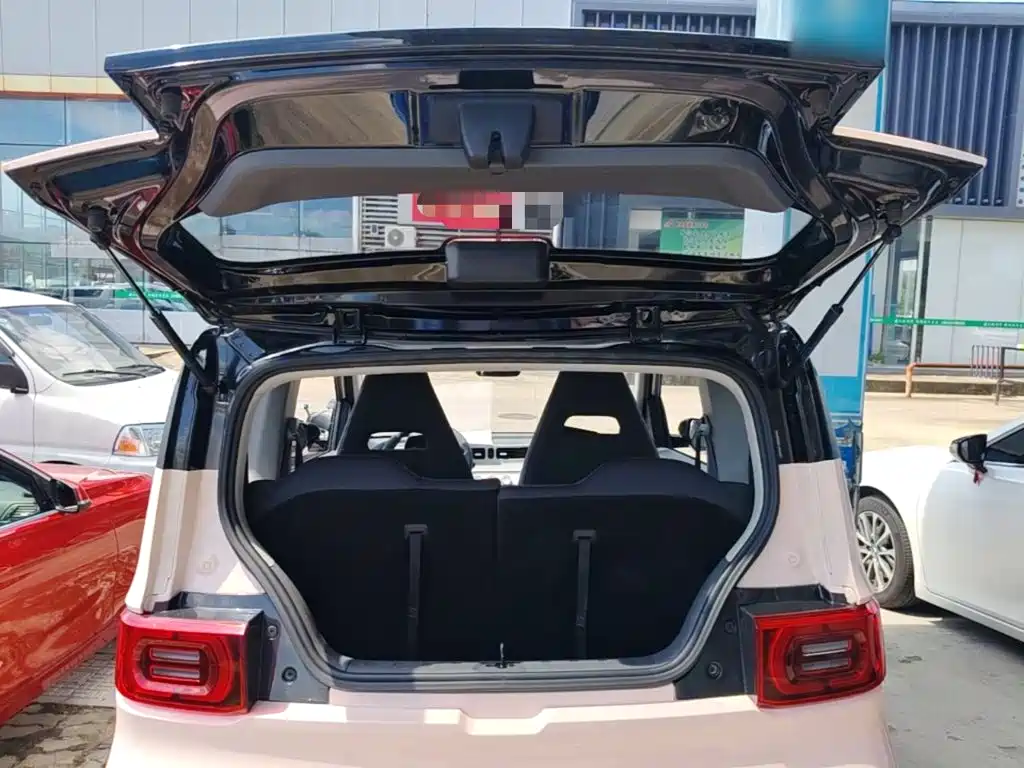 Wuling MINIEV — миниатюра 19