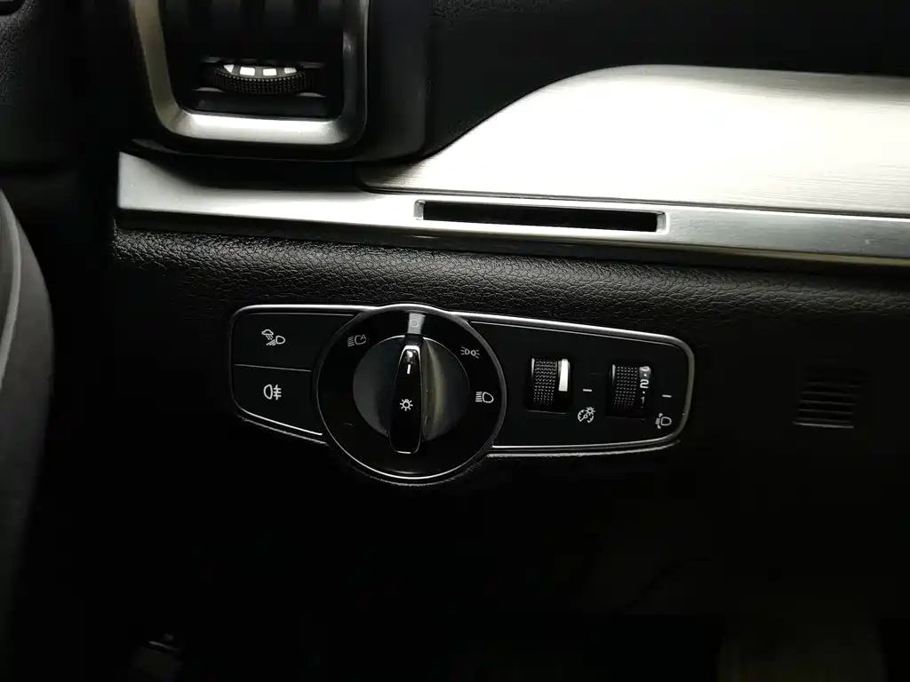 BYD Tang — миниатюра 21