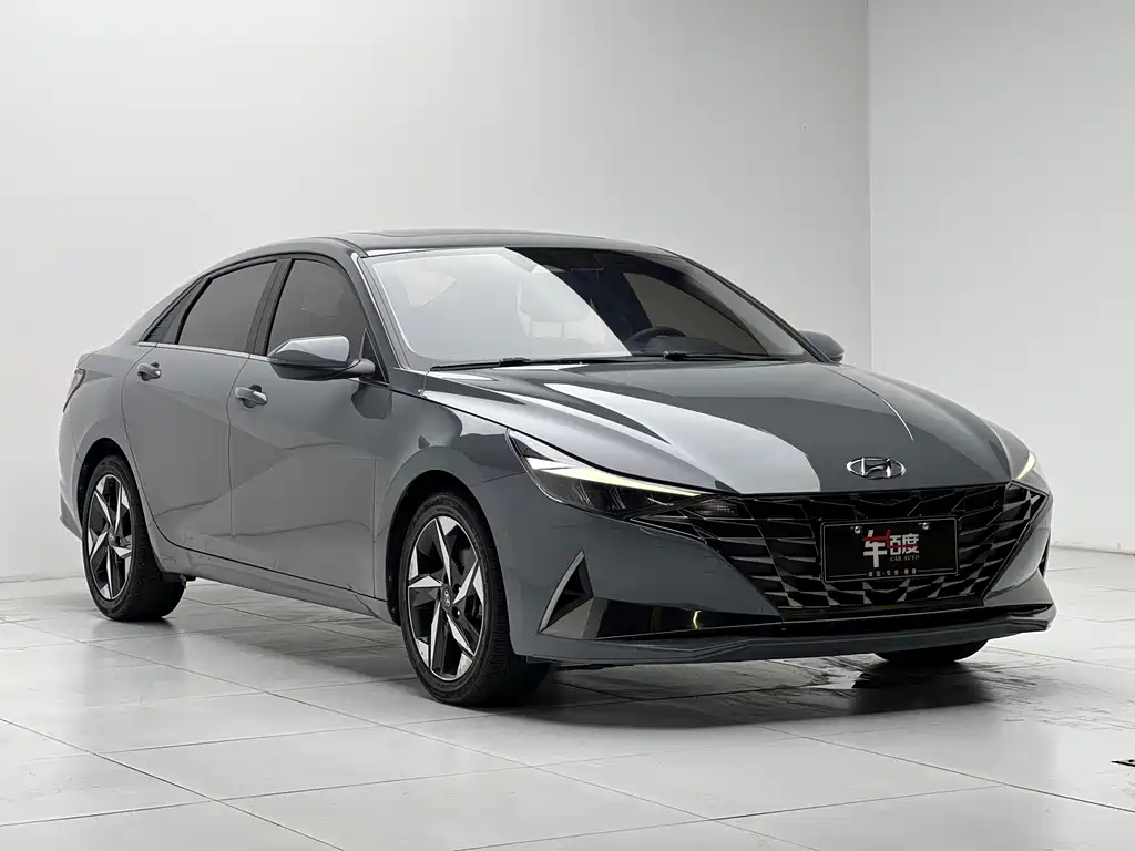 Hyundai Elantra — миниатюра 3