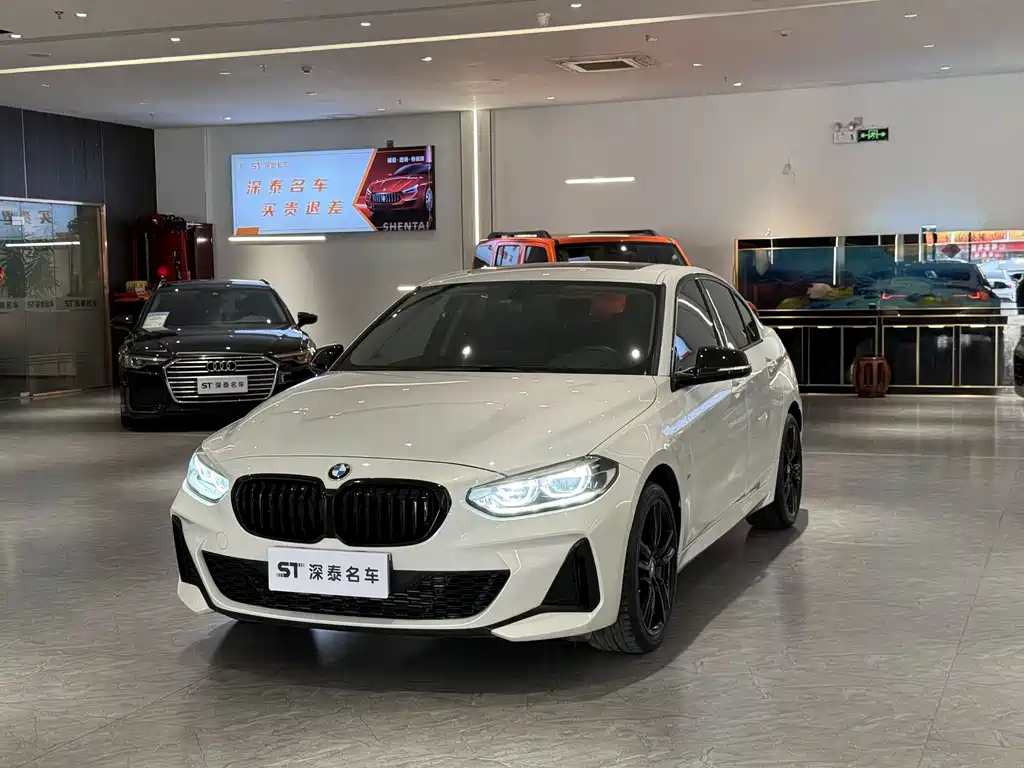 BMW 1 Series 2021