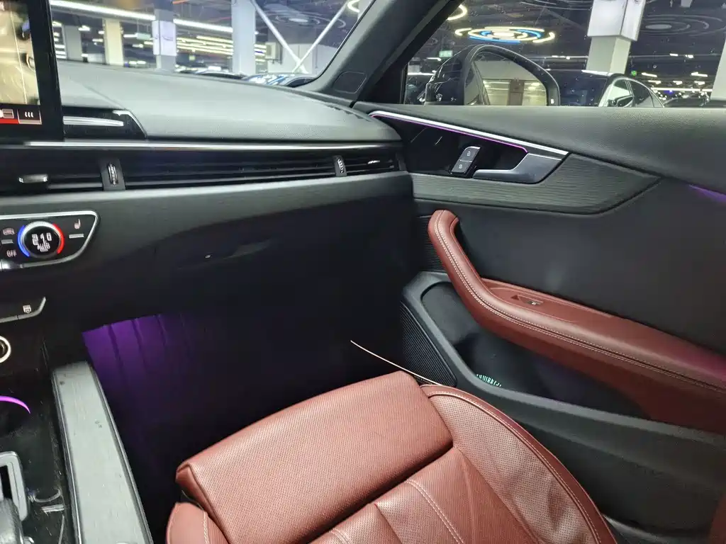 Audi A4L — миниатюра 10