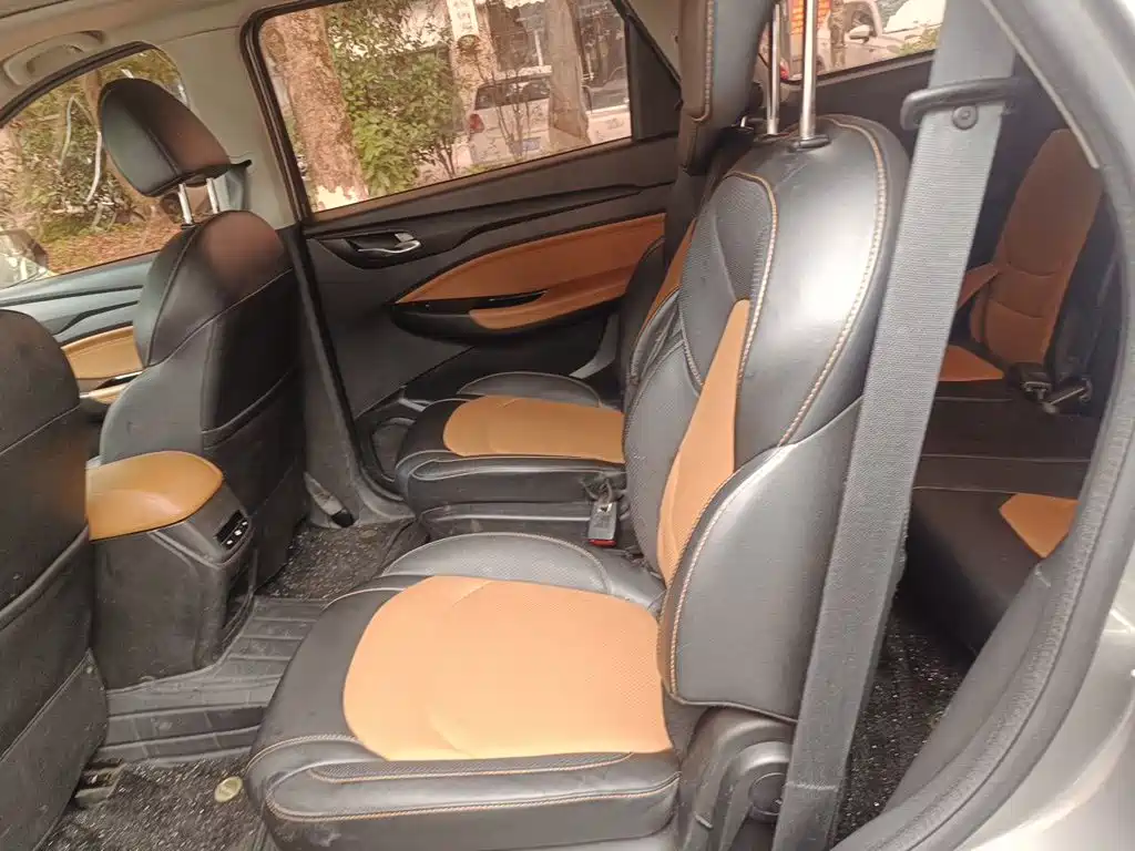 Wuling Hongguang S3 — миниатюра 13