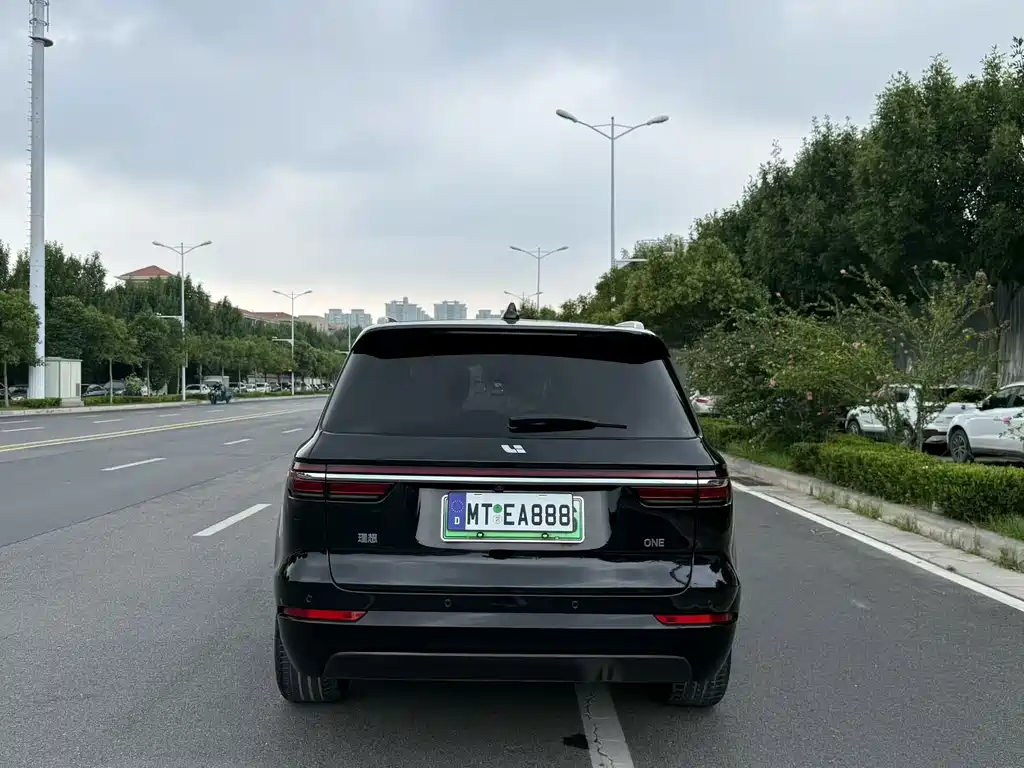 Li Auto Li ONE — миниатюра 8