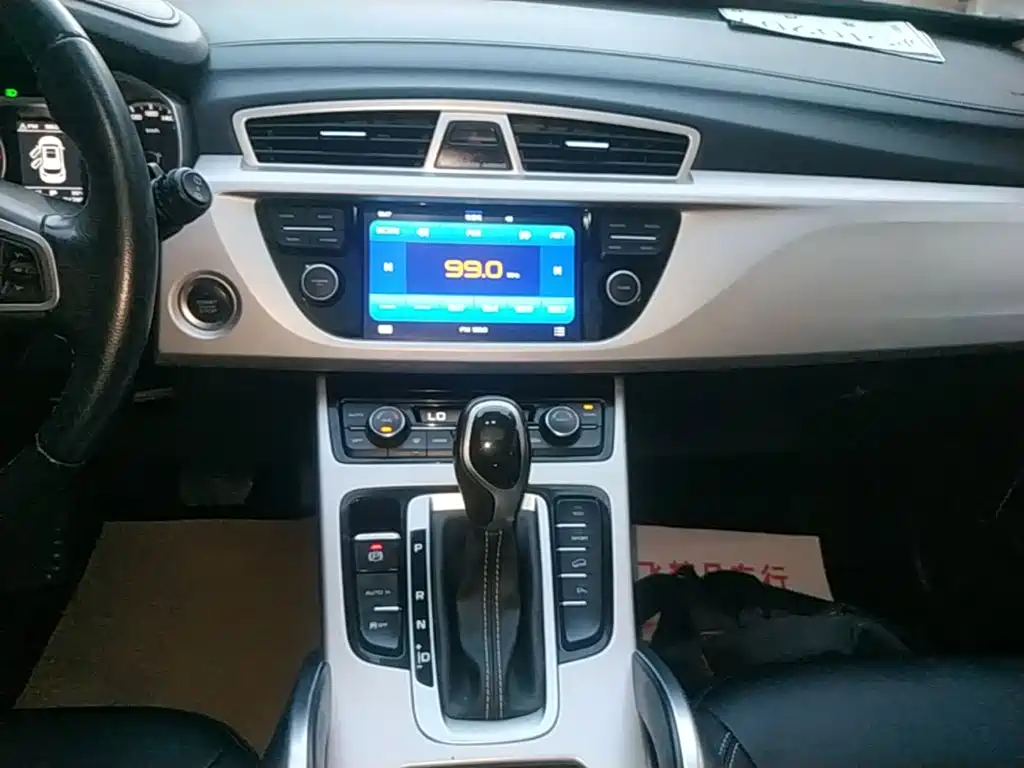 Geely Boyue — миниатюра 13