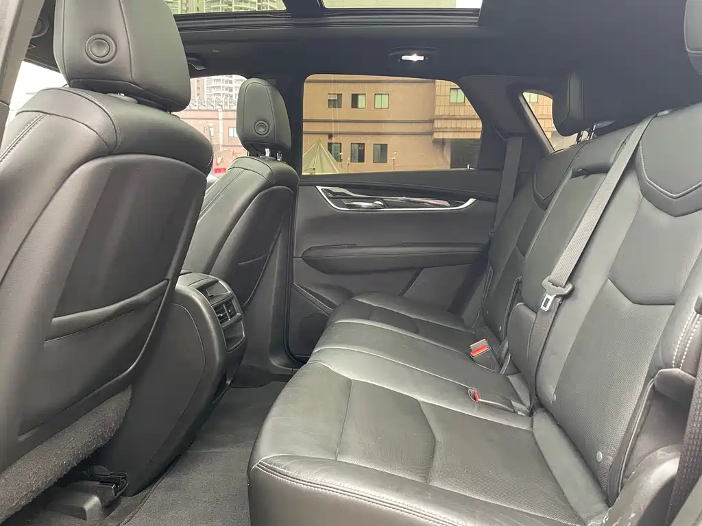 Cadillac XT5 — миниатюра 8