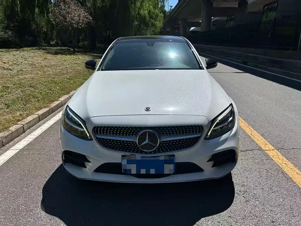 Mercedes-Benz C-Class — миниатюра 2