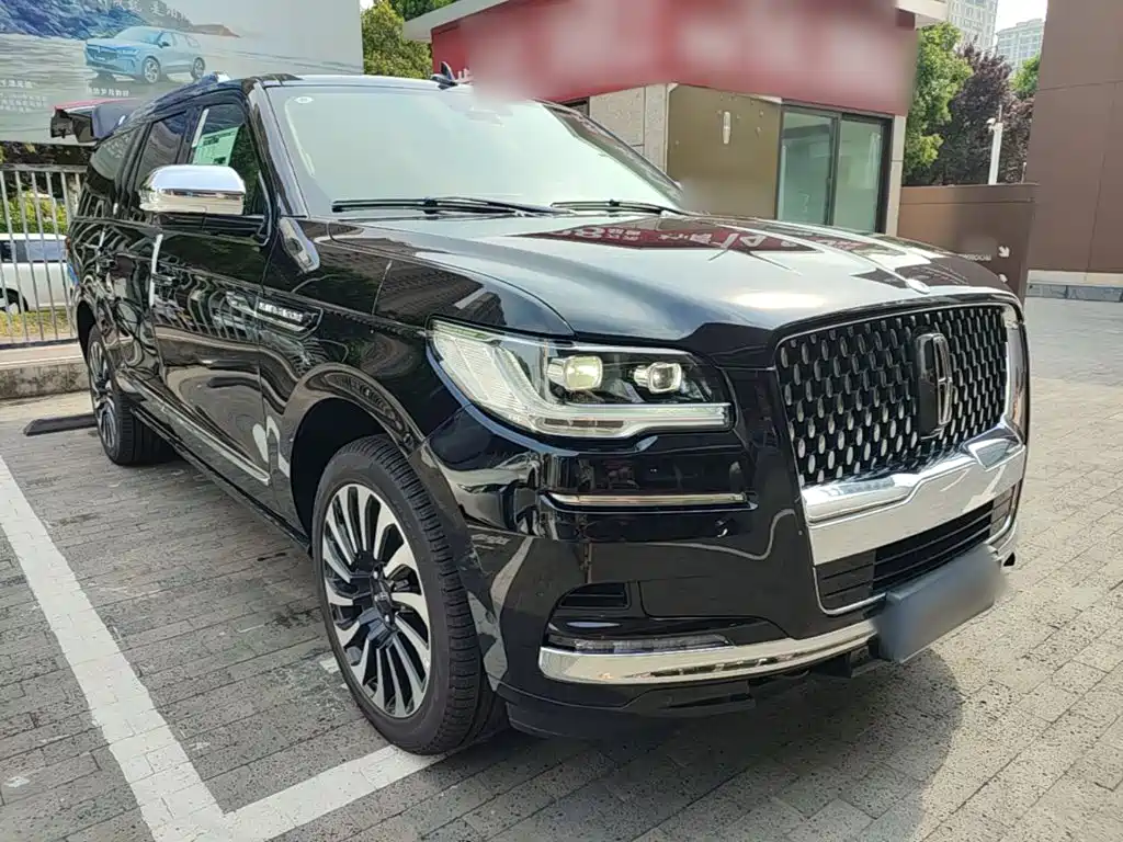 Lincoln Navigator — миниатюра 4
