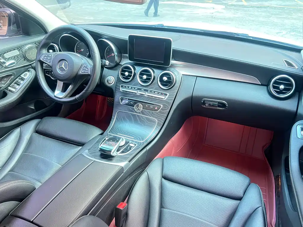 Mercedes-Benz C-Class — миниатюра 20