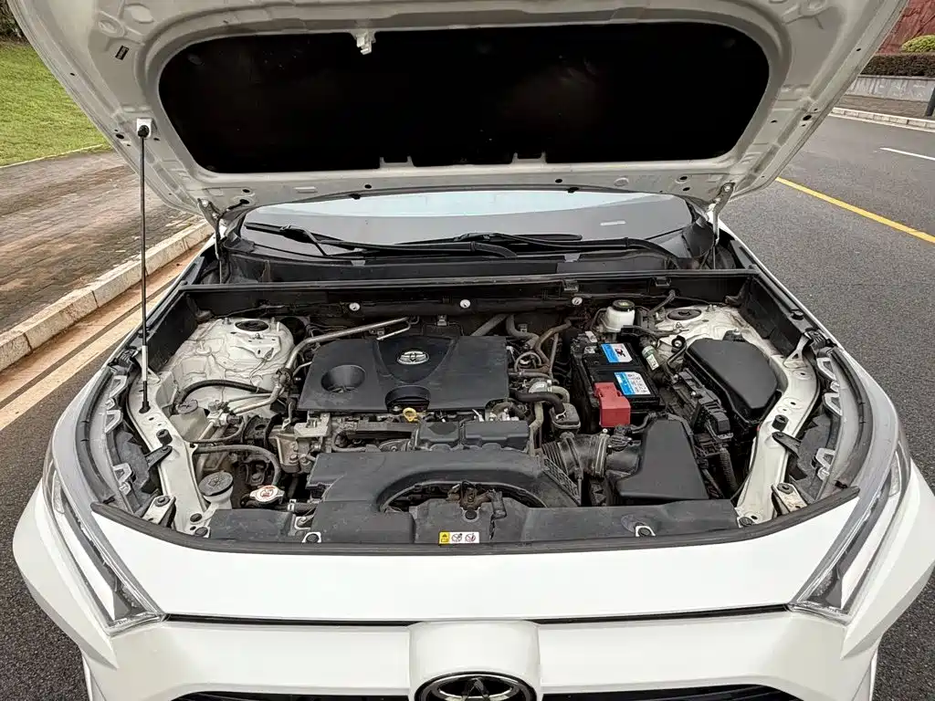 Toyota RAV4 — миниатюра 15