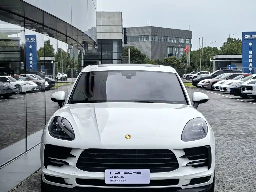 Porsche Macan — миниатюра 2